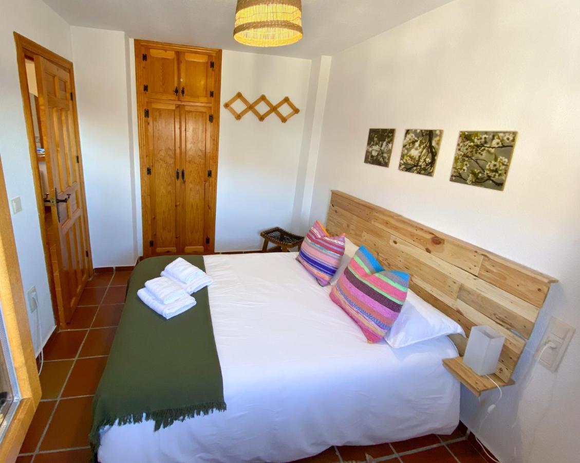 La Higuera Apartment Bubion Bagian luar foto