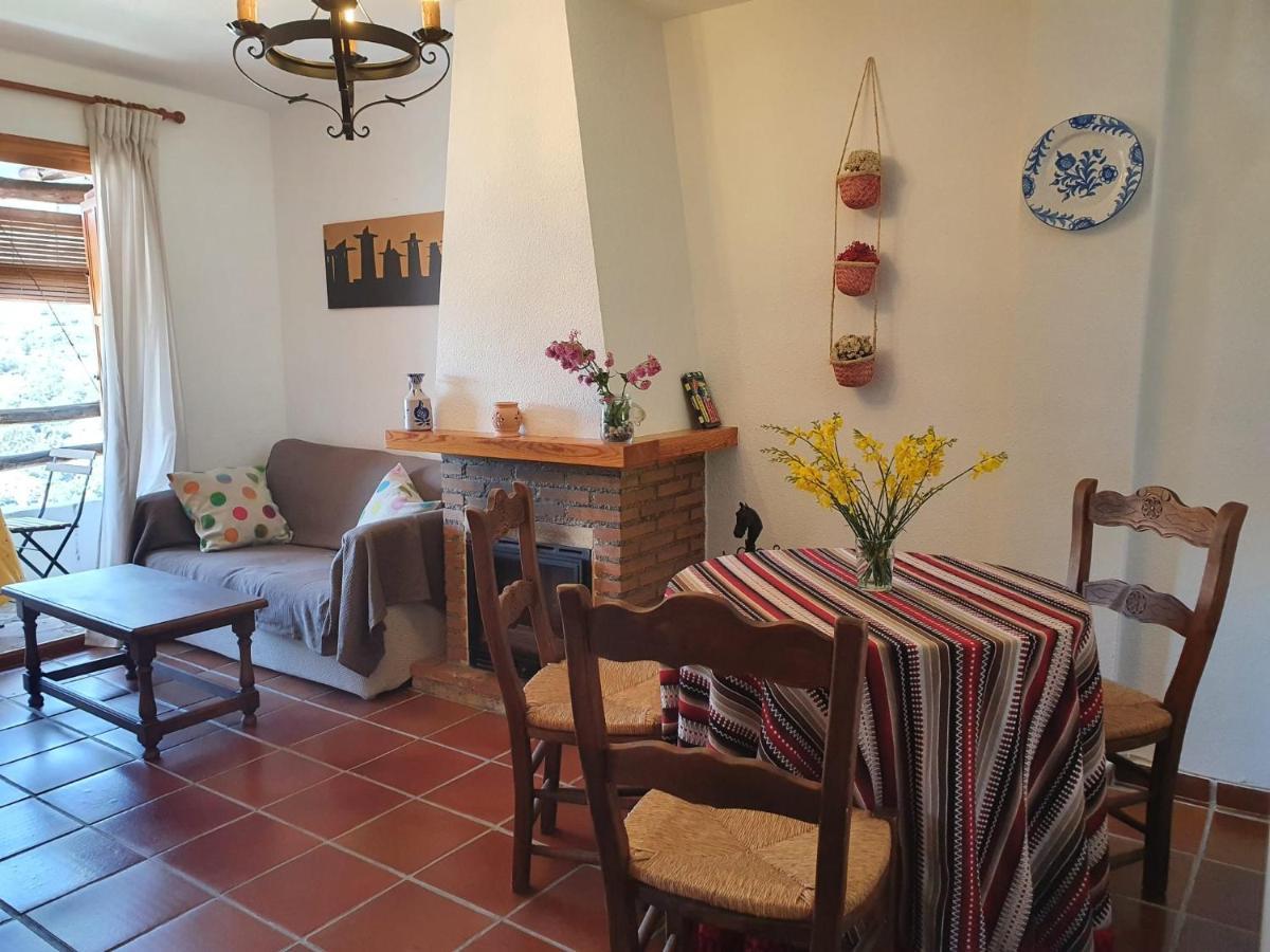 La Higuera Apartment Bubion Bagian luar foto